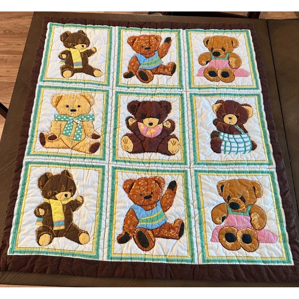 Vtg Teddy Bear Quilt Blanket Throw 35'' x 39''‎ Wall Hanging Nursery EUC